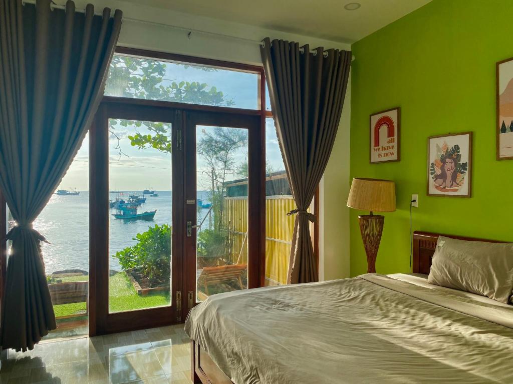 CHILL HOUSE by the beach - Habitación Familiar Con Vistas Al Mar