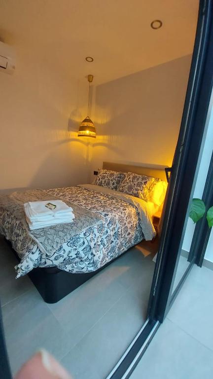Postel nebo postele na pokoji v ubytování Love Rent4 Málaga Mercedes