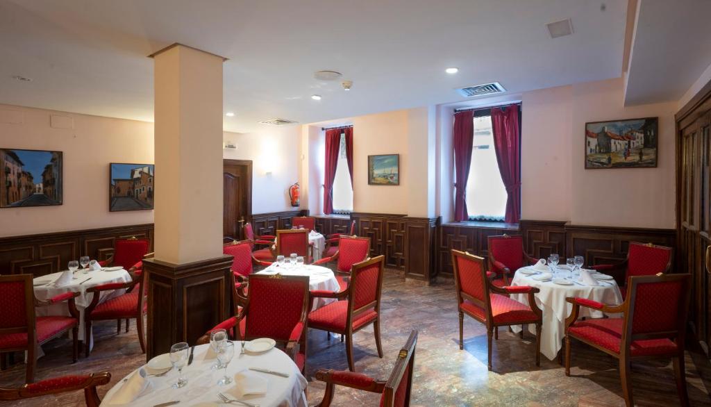 Miranda & Suizo, San Lorenzo de El Escorial – Updated 2022 Prices