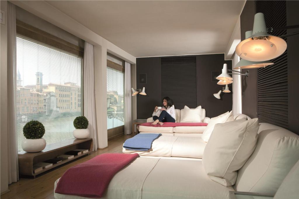 Hotel Continentale - Lungarno Collection - Resim 24