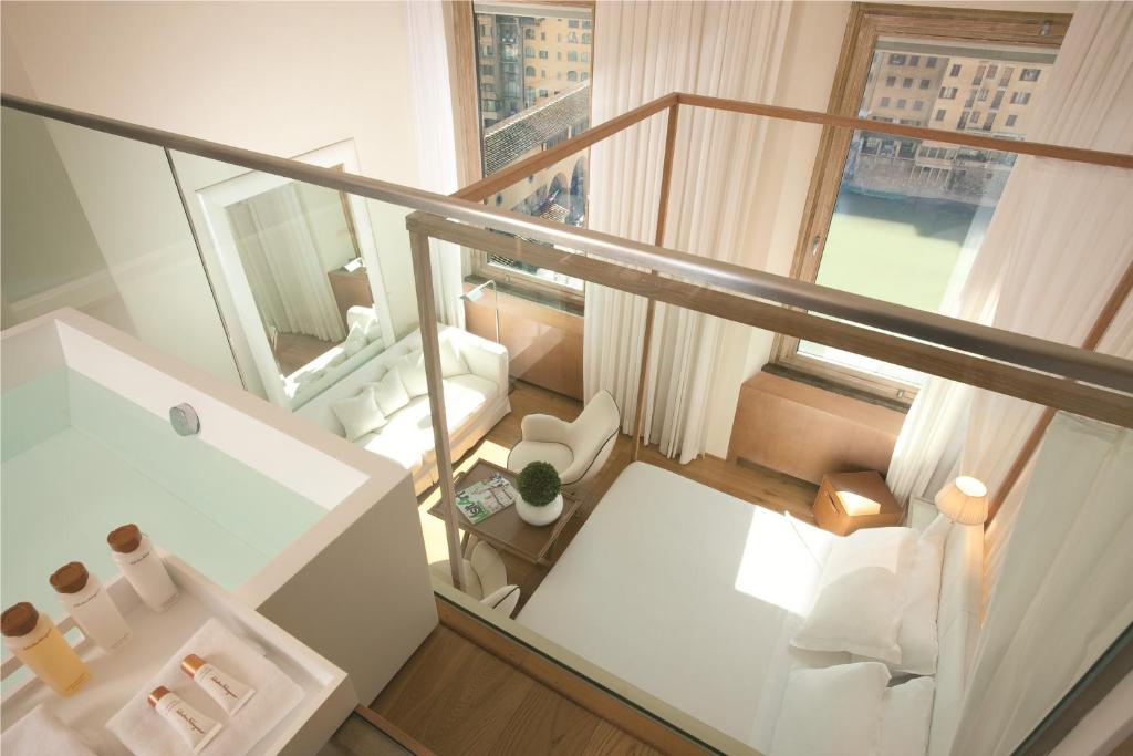 
Penthouse Suite
