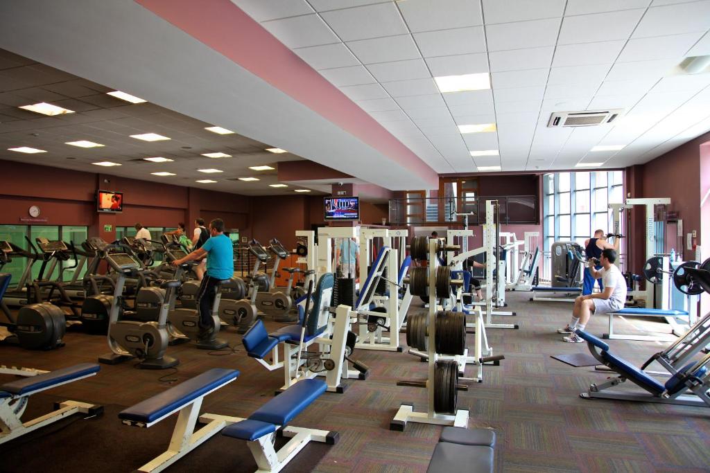 Fitness centrum a/nebo fitness zařízení v ubytování Kilkenny Ormonde Hotel