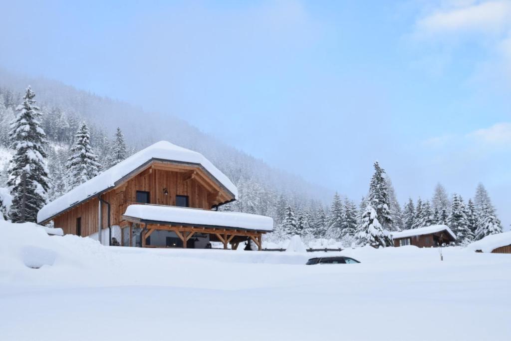 Almchalet Pöllatal v zimě