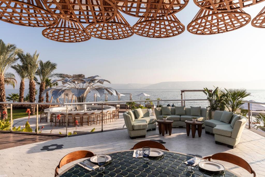 Posezení v ubytování Galei Kinneret Hotel