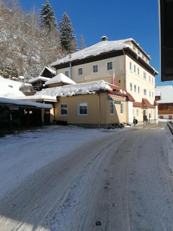 Hotel Kirchenwirt v zimě