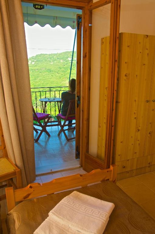 Balkón nebo terasa v ubytování Stavroula Rooms