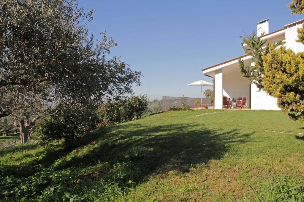 Vonkajšia záhrada v ubytovaní Villa Stauder