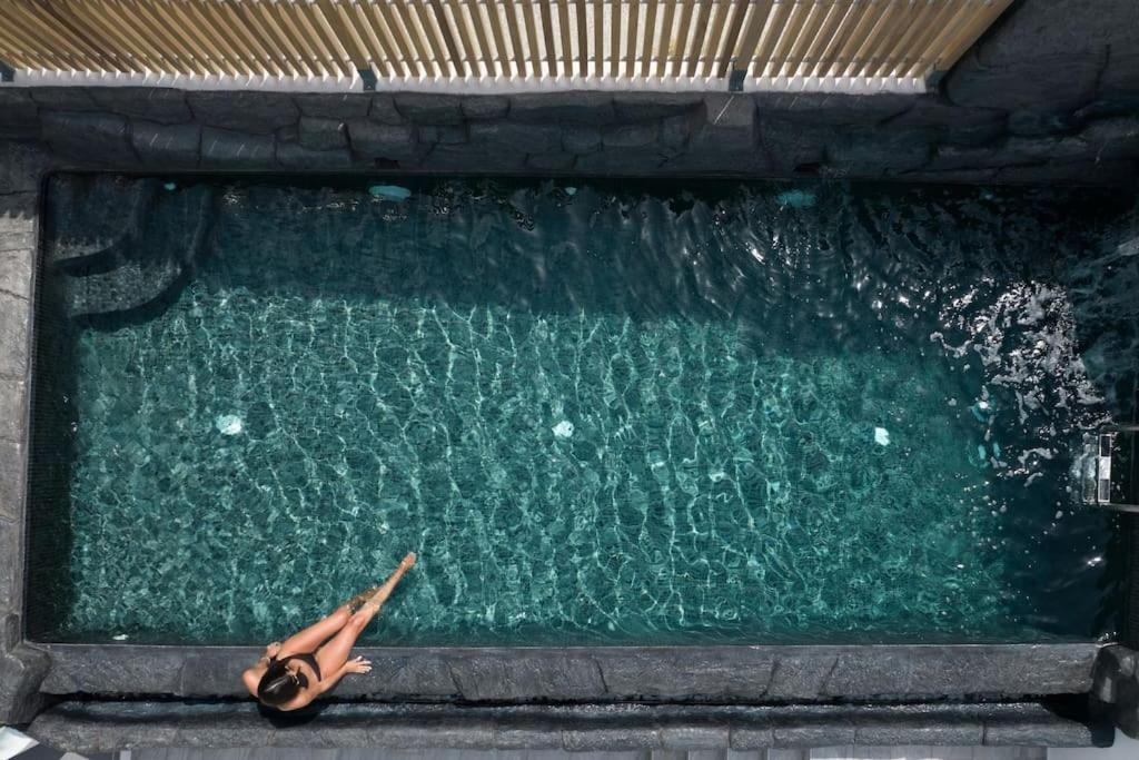 Fotografie z fotogalerie ubytování Occhio Luxury Villas Santorini with private pool v destinaci Karterados