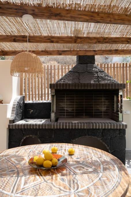 Nápoje v ubytování Occhio Luxury Villas Santorini with private pool