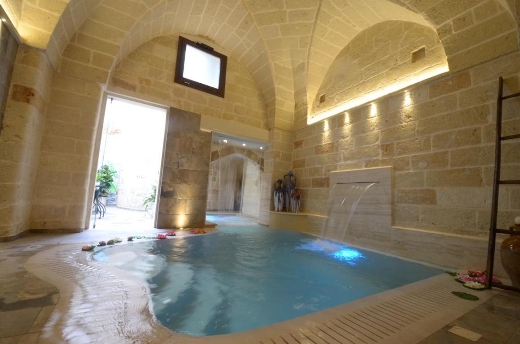 Bazén v ubytování B&B Corte Dei Figuli nebo v jeho okolí