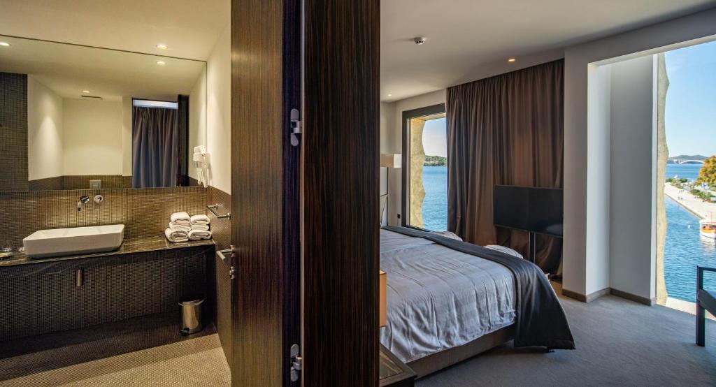 Bellevue Superior City Hotel - 12