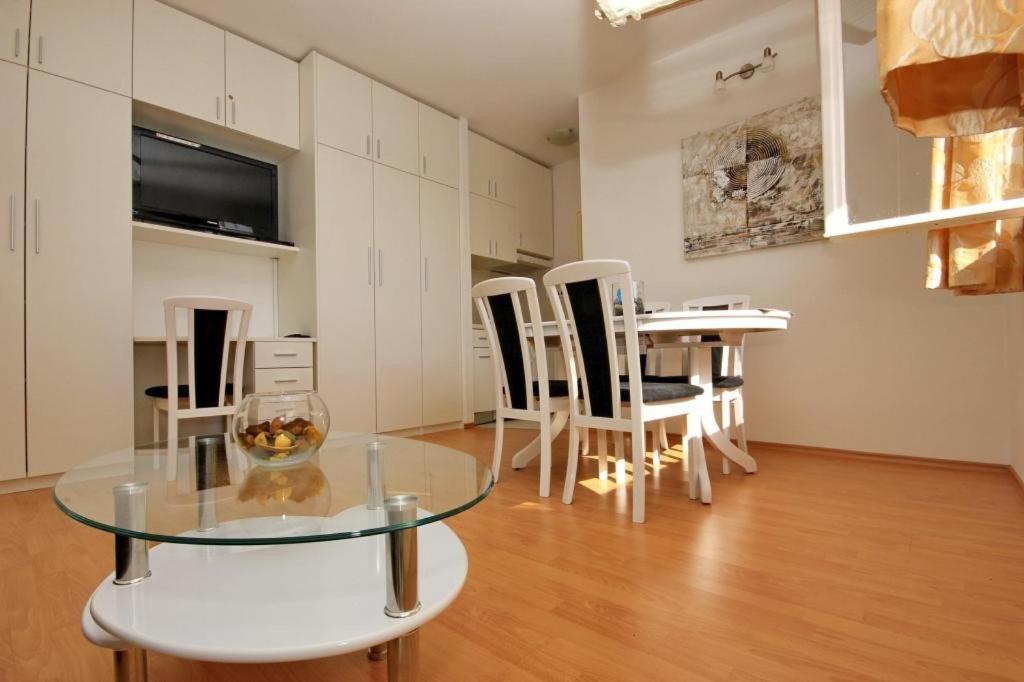 Posedenie v ubytovaní Apartment Charming Arena