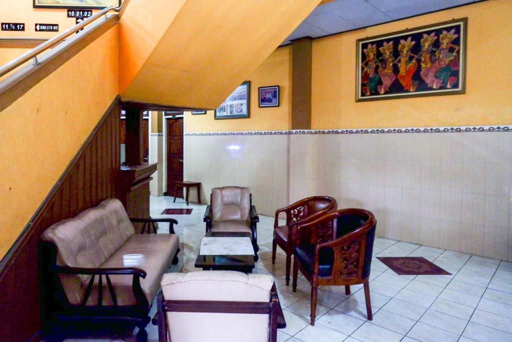 Posezení v ubytování Urbanview Hotel Anugrah Kendal by RedDoorz