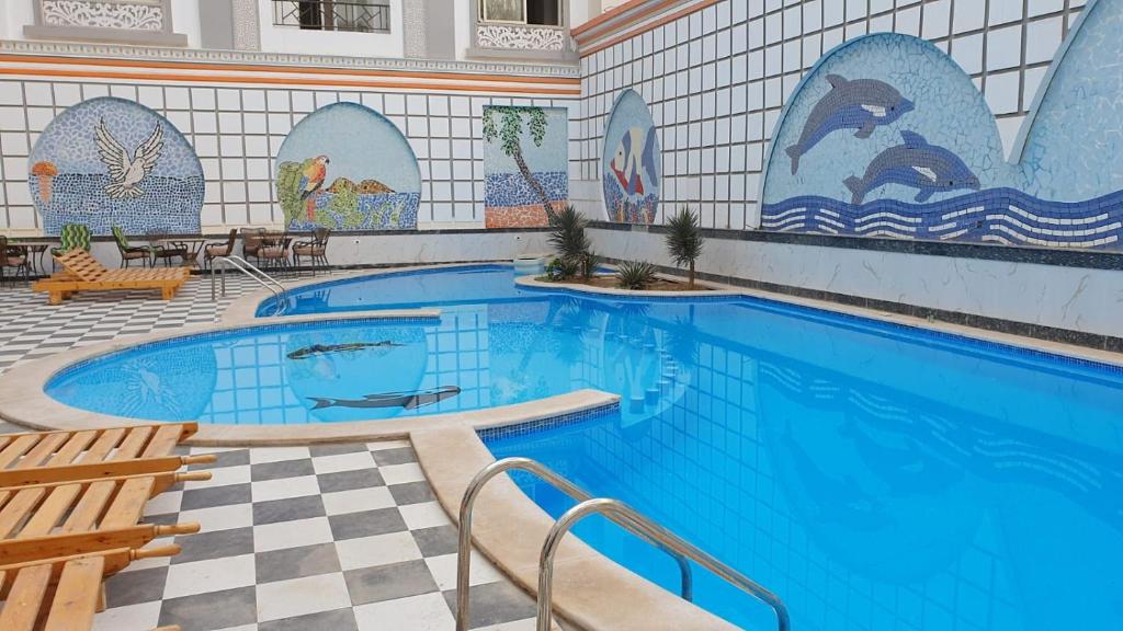The swimming pool at or close to Studio pool view next to the Marina,Sheraton Plaza 320
