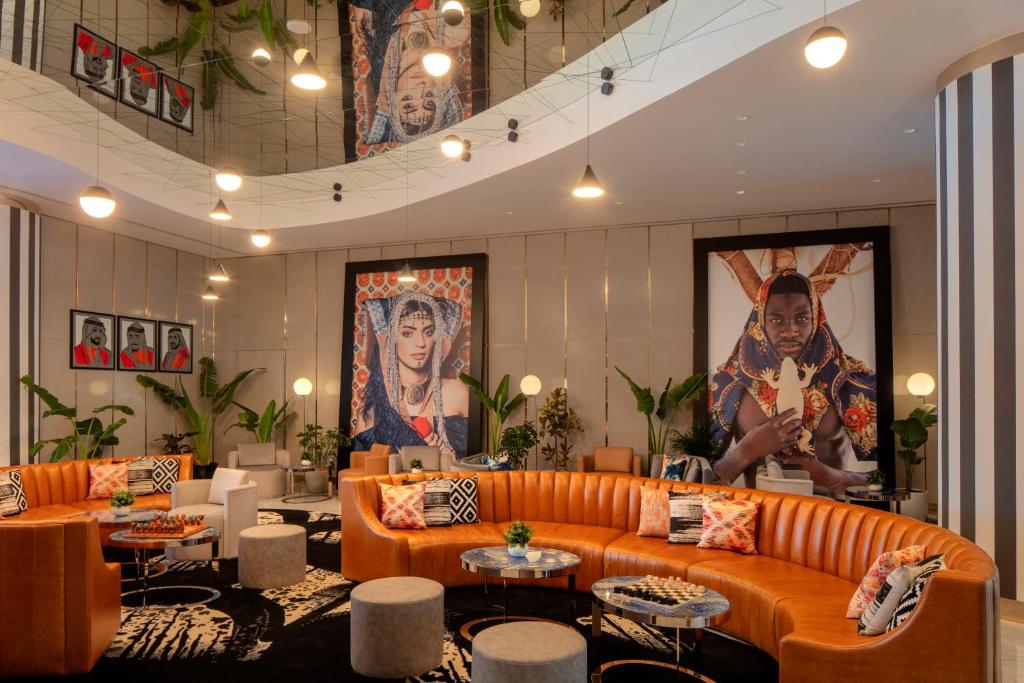 Posezení v ubytování Hyde Hotel Dubai
