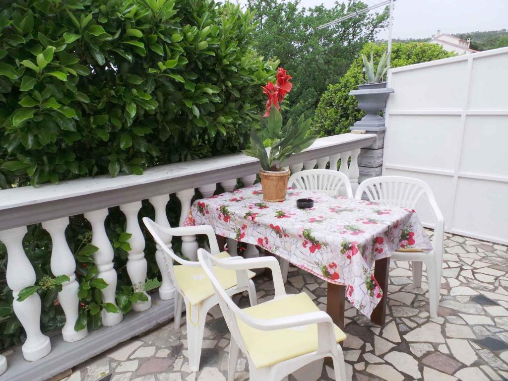 Balkón alebo terasa v ubytovaní Apartment Jablanac 1