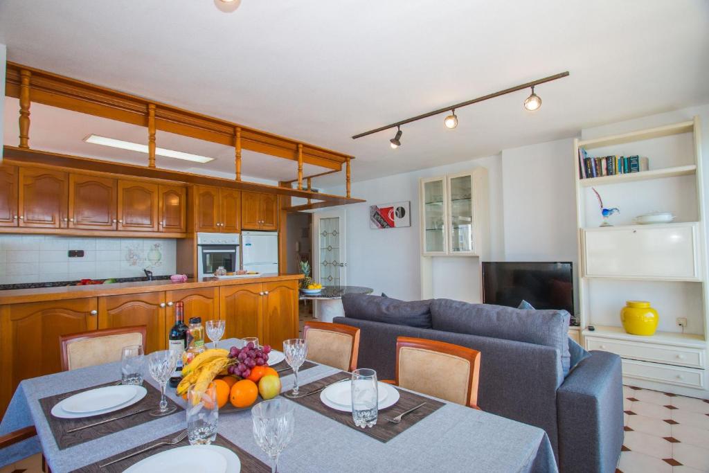 Kuchyň nebo kuchyňský kout v ubytování Apartamento Ifach - PlusHolidays