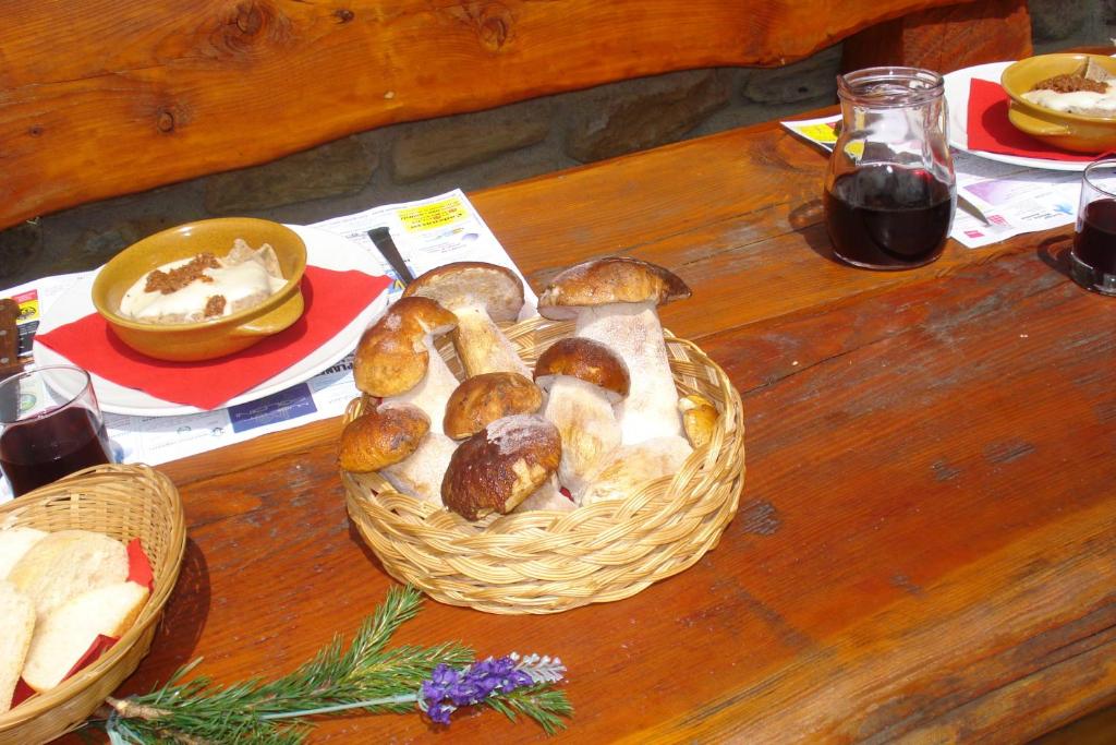 Cibo presso lo chalet o nelle vicinanze