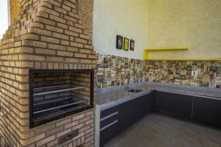 Кухня или мини-кухня в Muro Alto Condomínio Clube Apt 316
