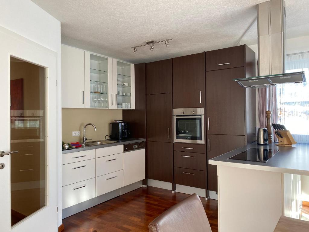 Kuchyňa alebo kuchynka v ubytovaní Apartment Steinplatte