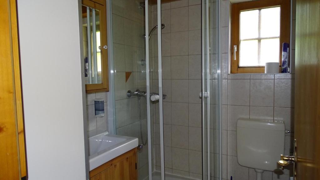 Koupelna v ubytování AlpinResort DerBacherhof