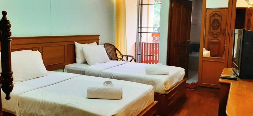 Your House 3 Guest House - 8