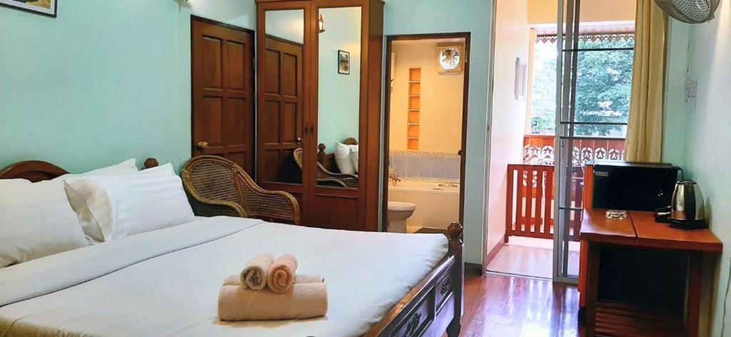 Your House 3 Guest House - 11