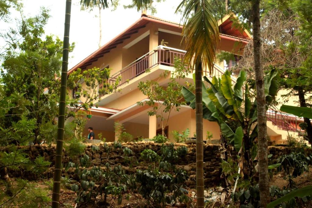 Spices Garden Homestay & Plantation Tour, Madikeri (updated prices 2024)
