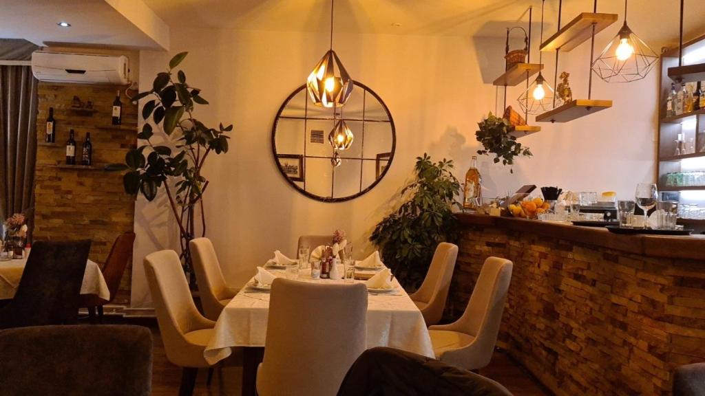 Posezení v ubytování Garni hotel Vir