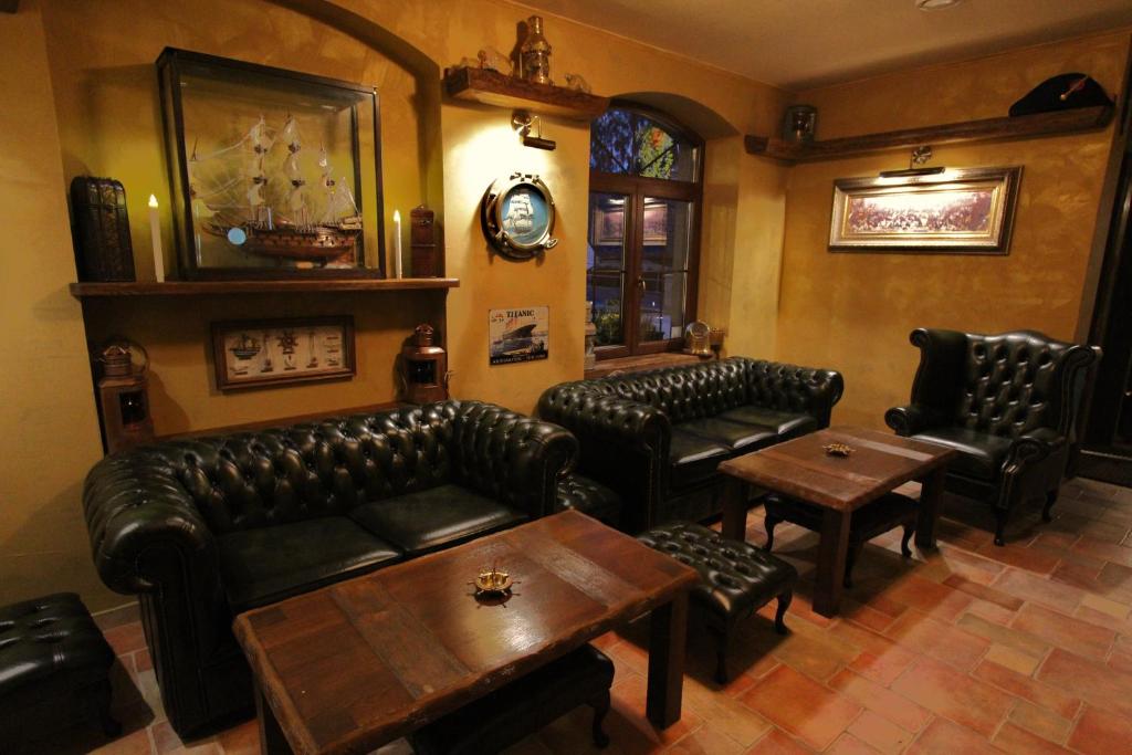 Lounge nebo bar v ubytování Hotel Starý Mlýn