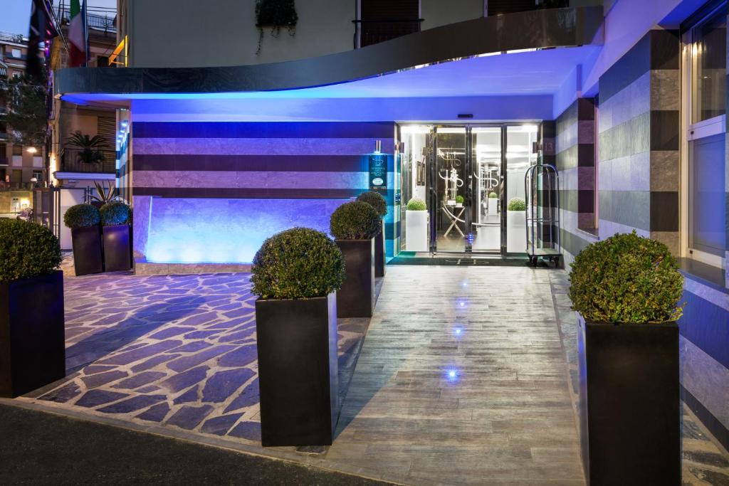 Фасад или вход в LHP Hotel Santa Margherita Palace & SPA