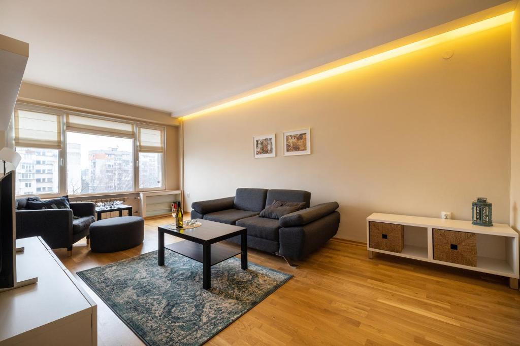 Green Park Apartment