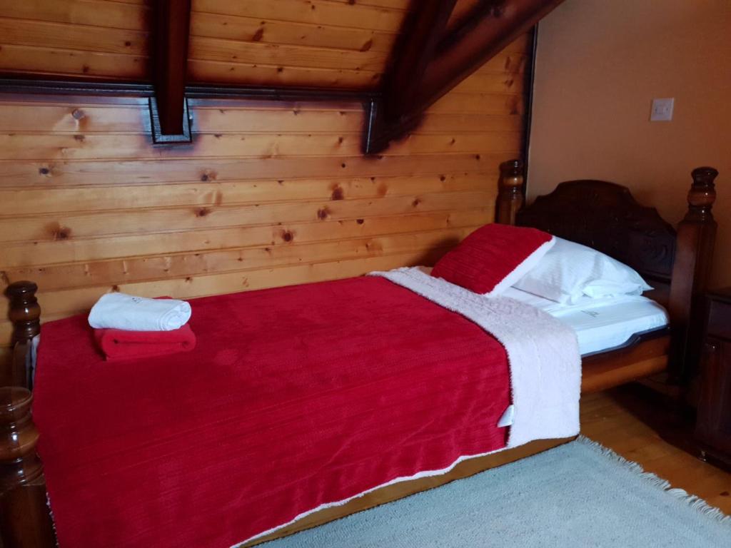 Postel nebo postele na pokoji v ubytování Kraljevi Konaci Olja