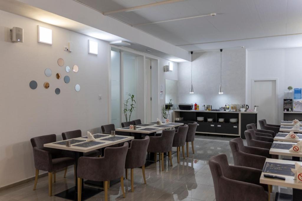 Restaurace v ubytování Garni Hotel 11tica DM