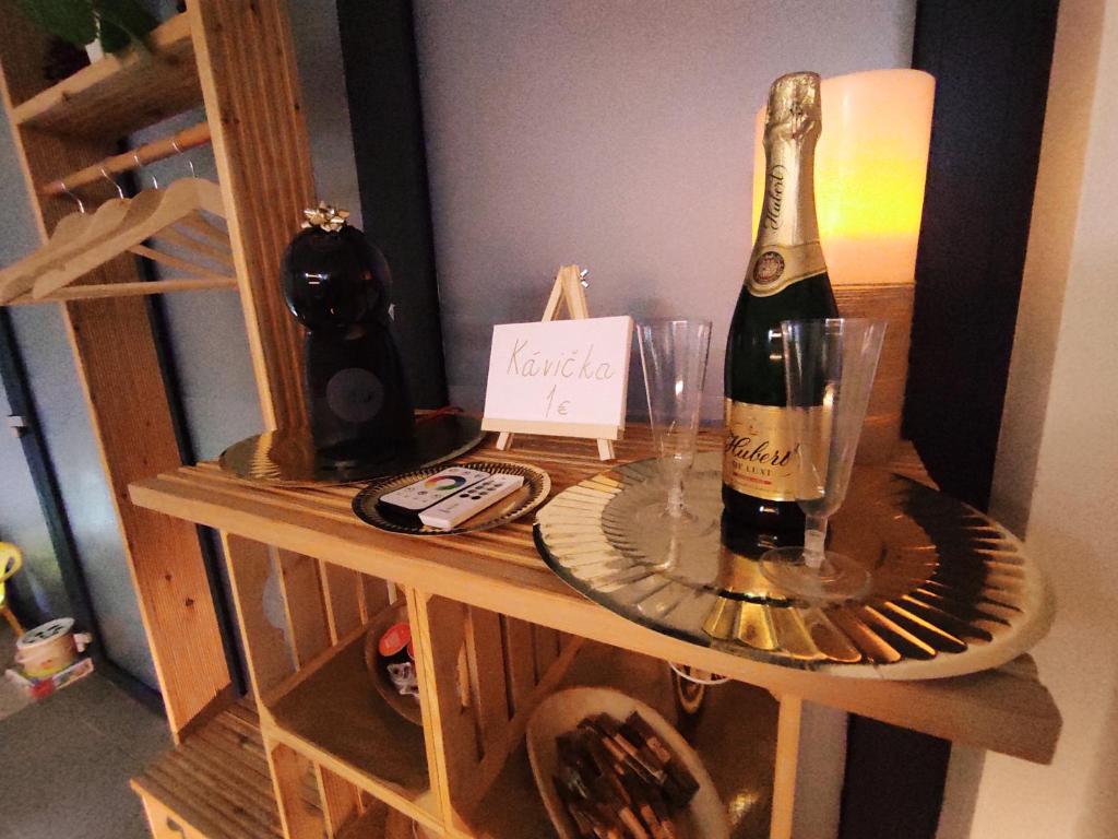 Private Relax Armonia Wellness Apartment italokat is kínál