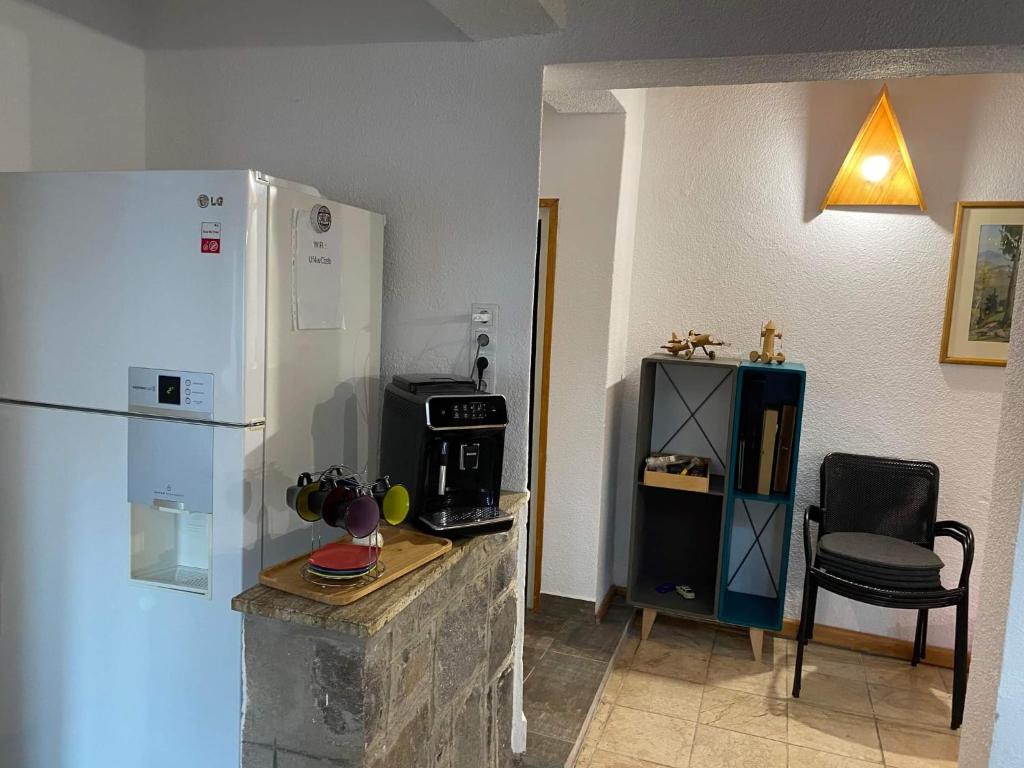 Kuchyň nebo kuchyňský kout v ubytování Casa Bucataria Fonix