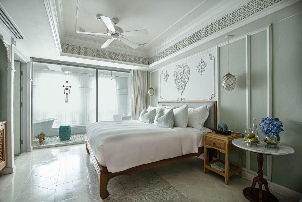 The Inside House - 17