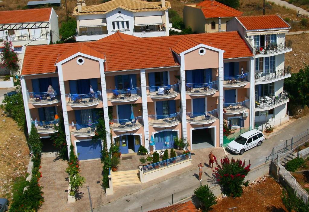 Budova, kde se aparthotel nachází