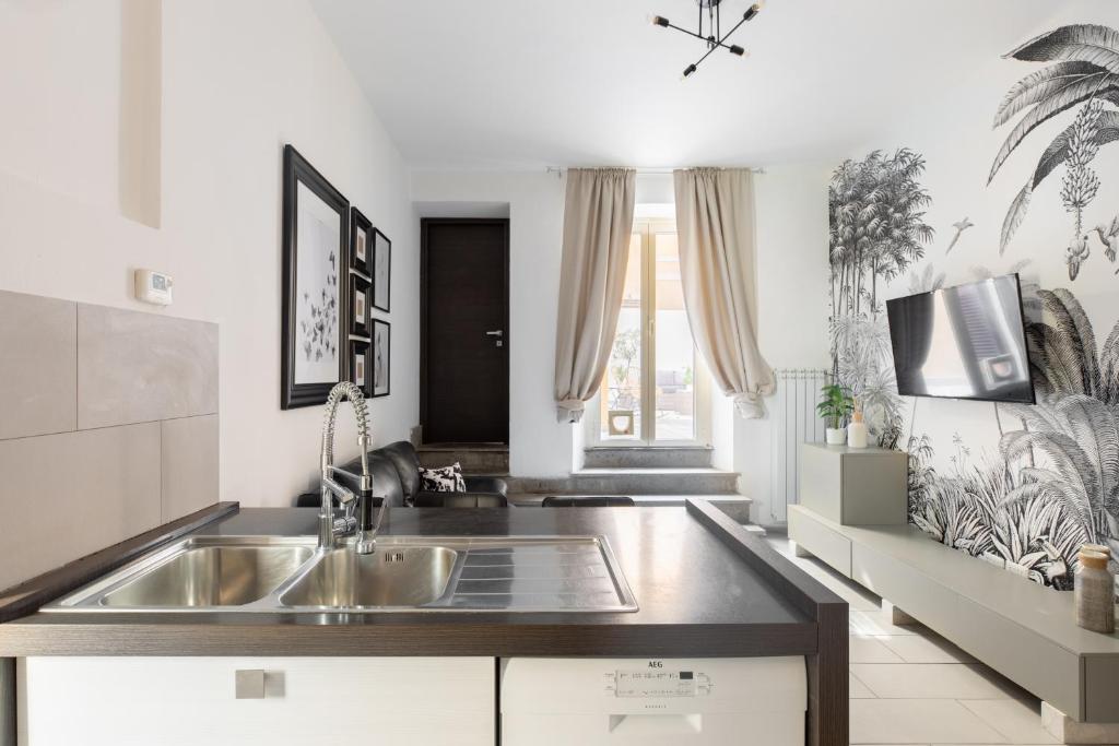 Kuchyňa alebo kuchynka v ubytovaní iFlat Monti Elegant Apartment with Terrace