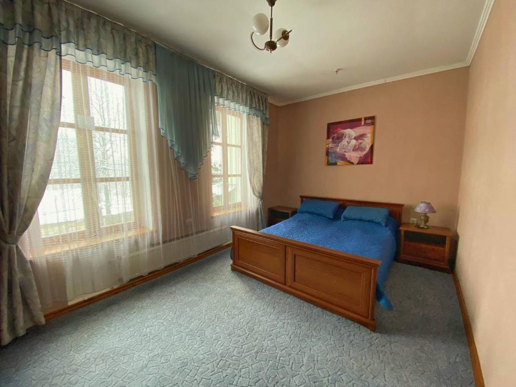 Lemon - Rey Suite