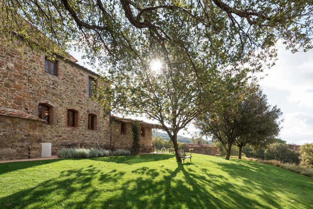 Vonkajšia záhrada v ubytovaní Agriresort La Colombaia