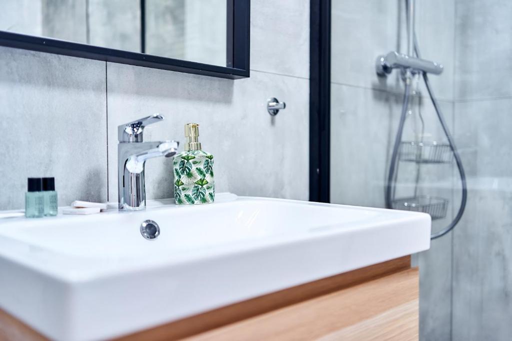 Kúpeľňa v ubytovaní LAGUNA Apartament Polanica Residence 5