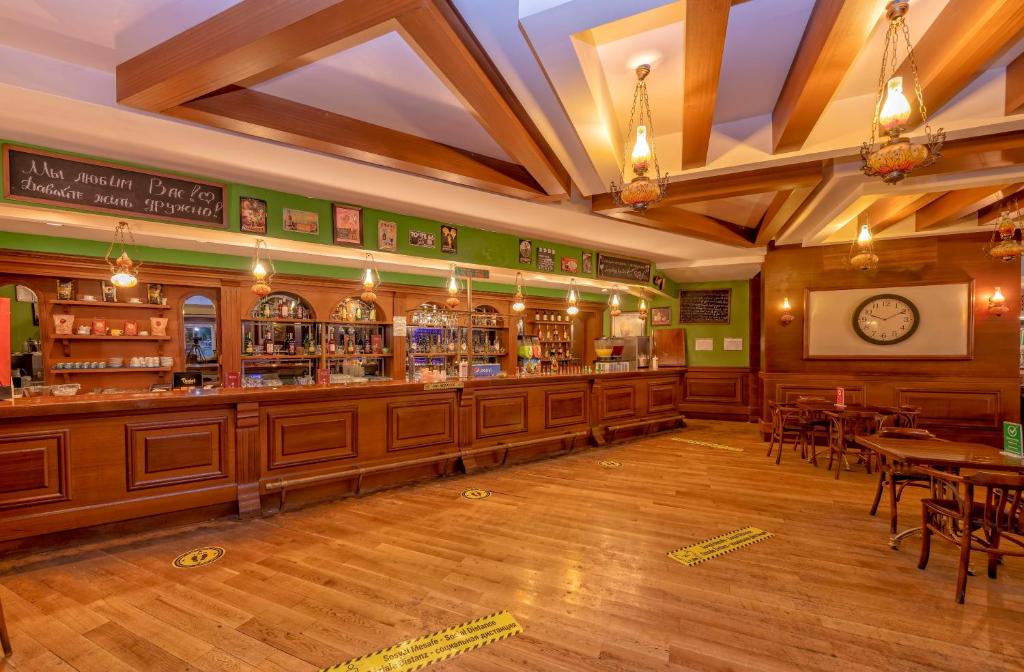 The lounge or bar area at Armas Kaplan Paradise