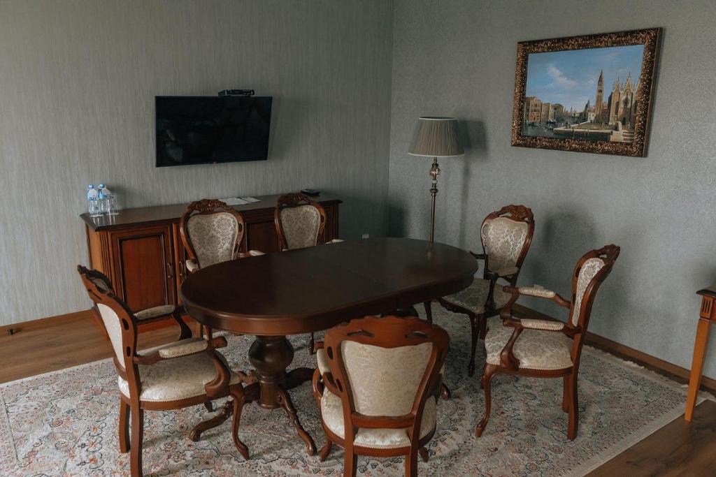 Medeu - Appartement D'une Chambre