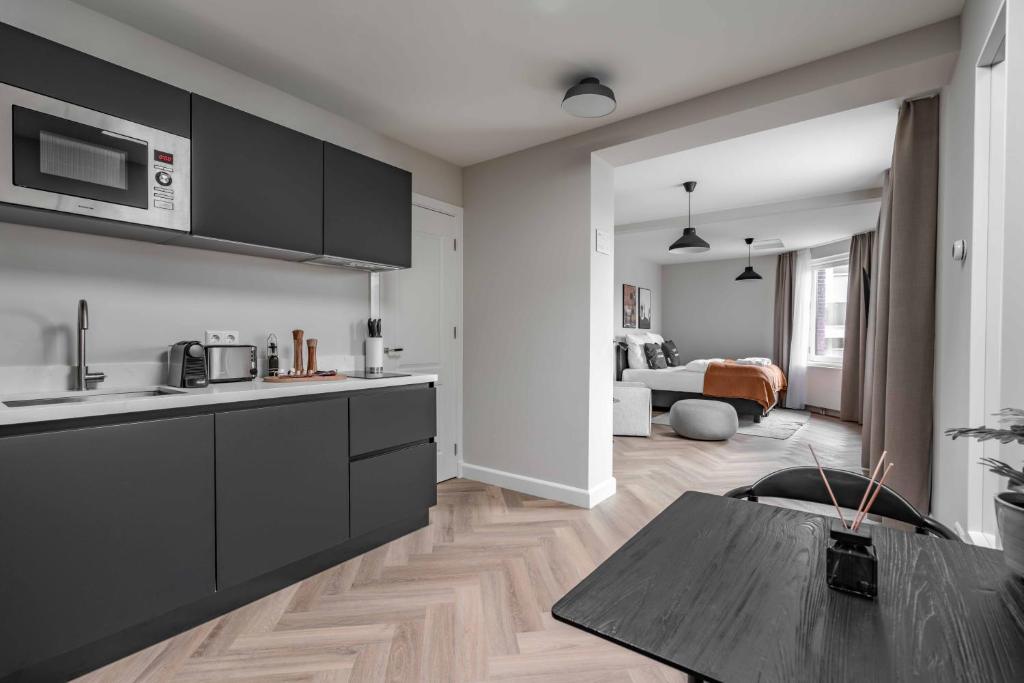 Limehome The Hague Keizerstraat - Resim 29