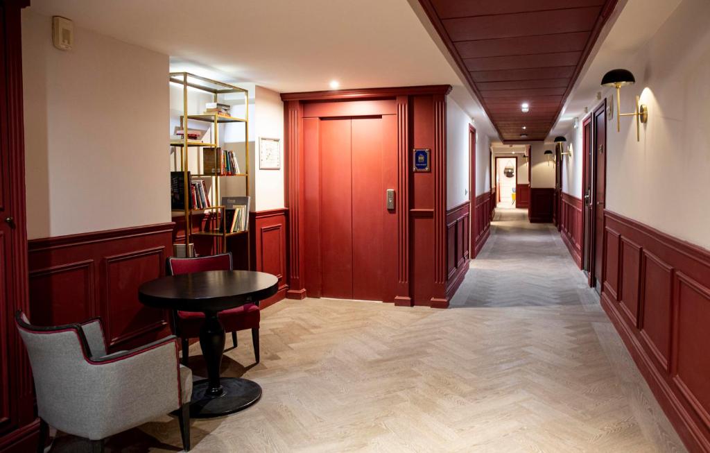 Hôtel Royal - Resim 44