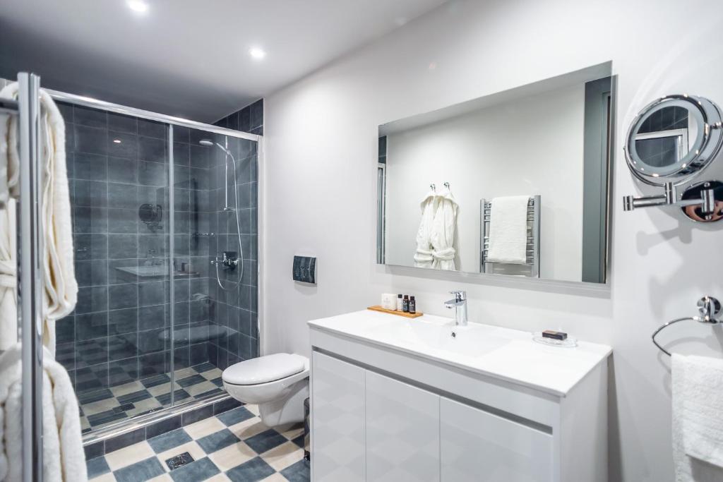 Kúpeľňa v ubytovaní 33SolonosSuites