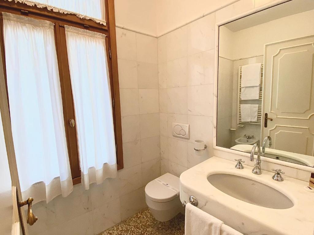 San Gregorio Venice Apartments - 3