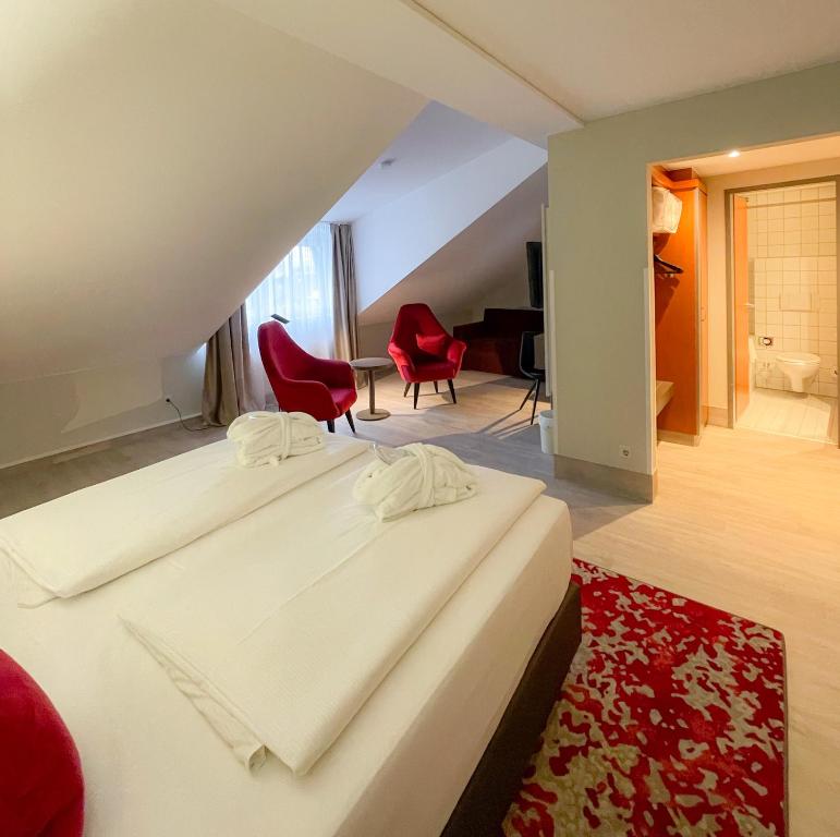 Ramada by Wyndham Dresden - Junior Suite