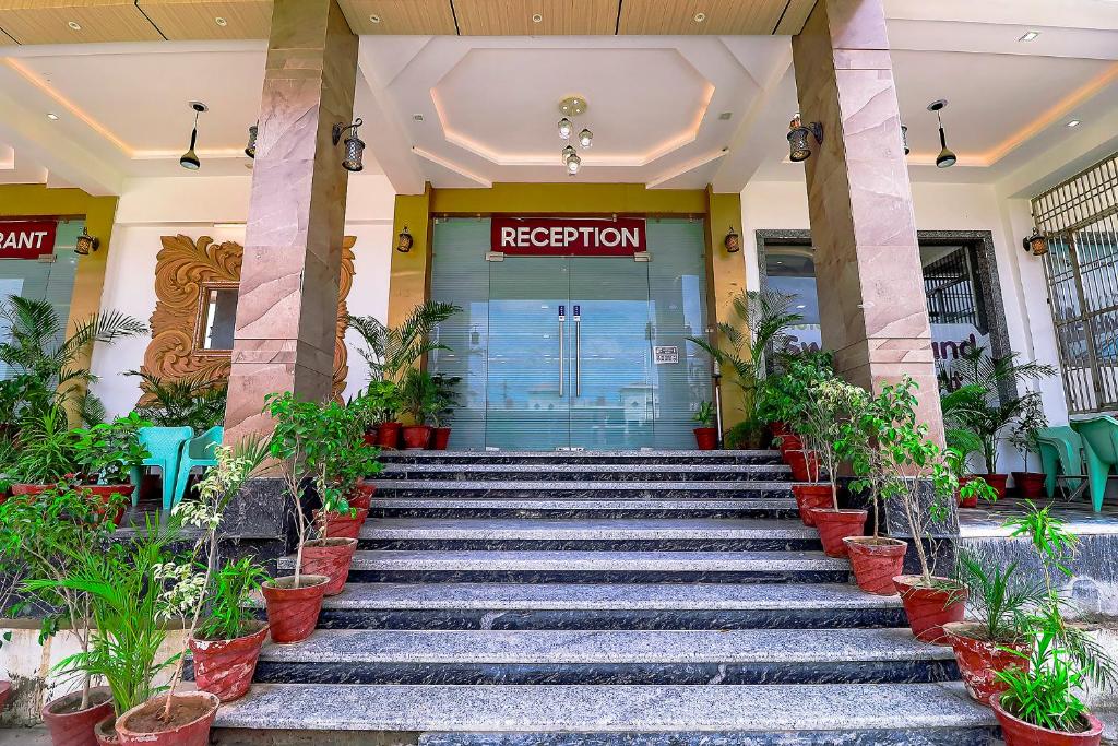 Exteriér nebo vchod ubytování FabHotel Swess Grand